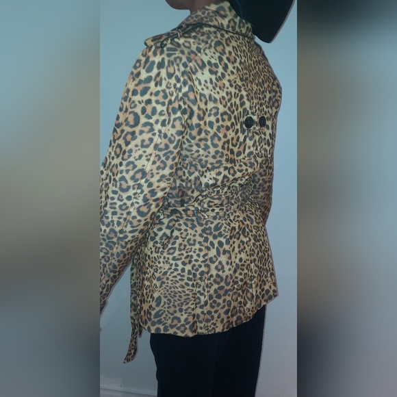 Jones New York Women's Jacket/ Coat  |Animal Print Long Sleeve. - Picture 6 of 7